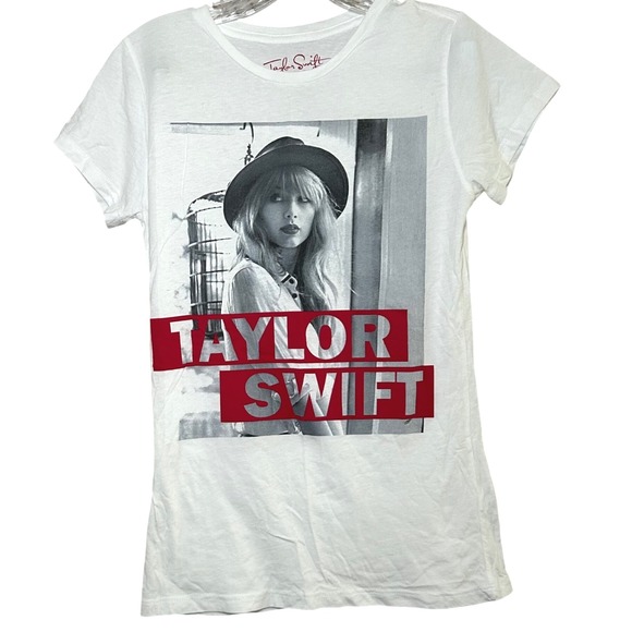 taylor swift red era tshirt swiftie graphic tee TV casual music concert - Picture 1 of 5
